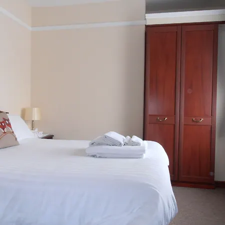 The Europa 3* Γουίτμπι