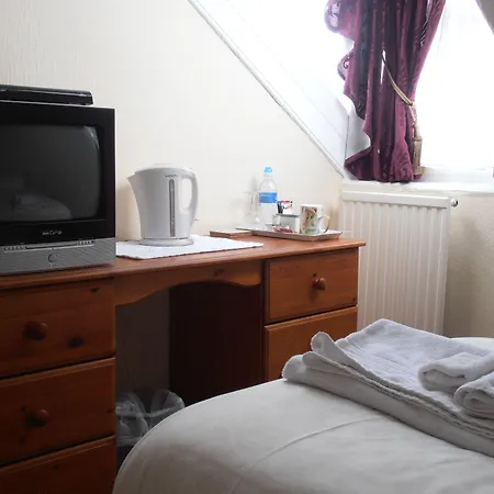 Πανσιόν The Europa Γουίτμπι